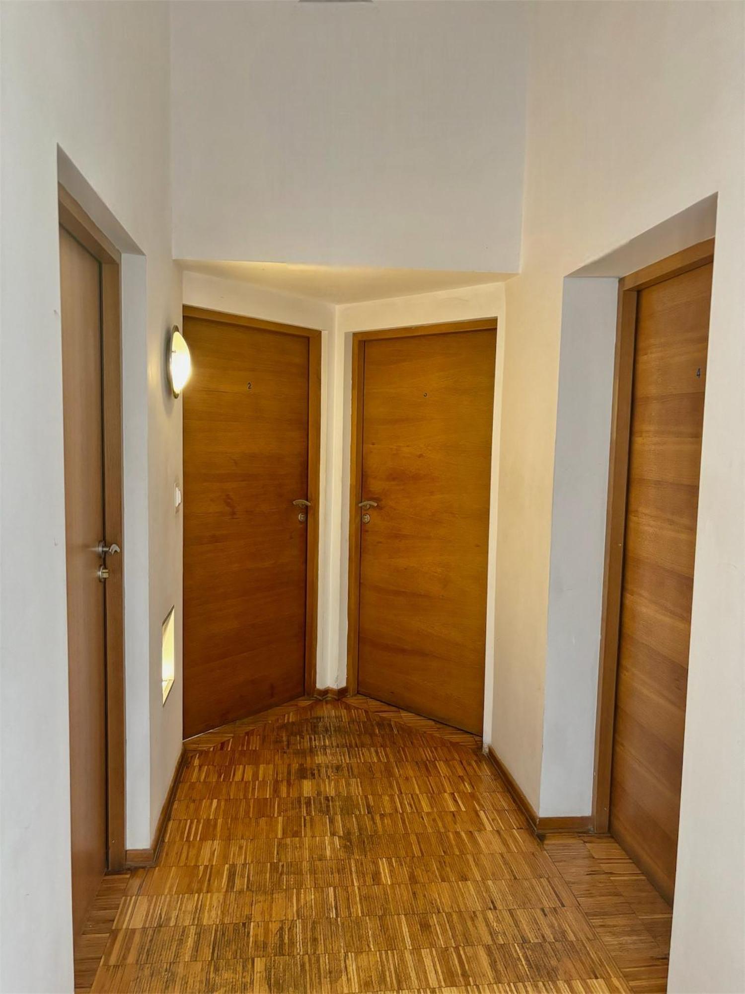 Hostel Nuove Frontiere นือซา ภายนอก รูปภาพ