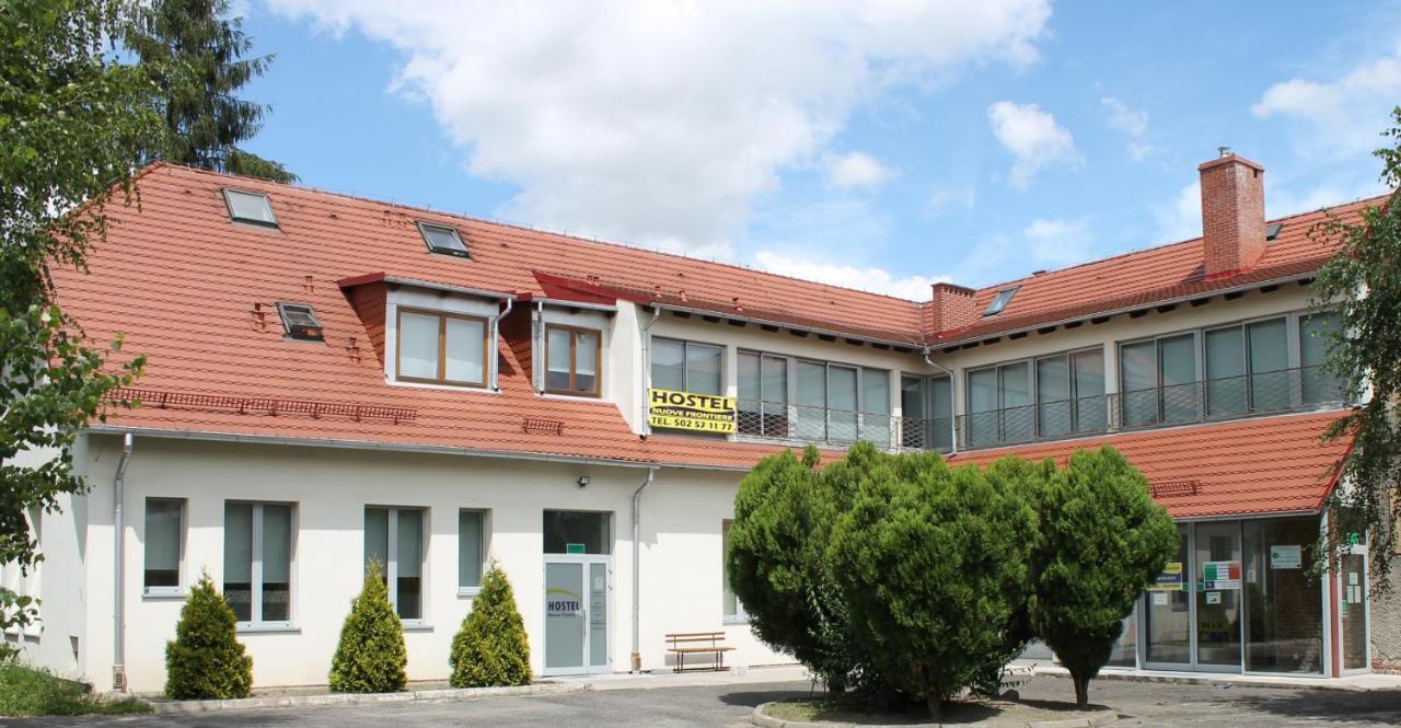 Hostel Nuove Frontiere นือซา ภายนอก รูปภาพ